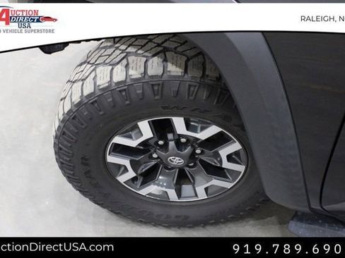Used 2021 Toyota Tacoma TRD Off-Road image 42