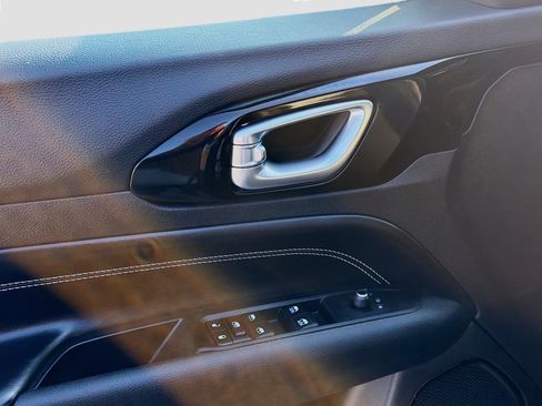 Used 2022 Jeep Compass Altitude w/ Convenience Group image 16