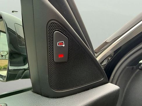 Used 2018 Audi Q3 2.0T Premium Plus w/ Premium Plus Package image 16