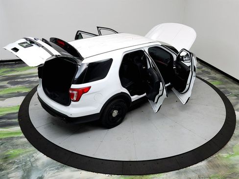 Used 2017 Ford Explorer 4WD Police Interceptor image 37