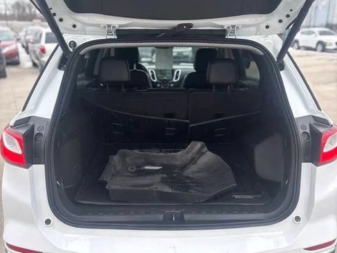 Used 2021 Chevrolet Equinox Premier AWD/4WD image 16