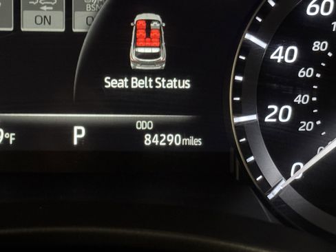 Used 2020 Toyota Highlander XLE image 20