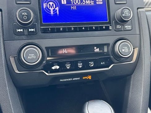 Certified 2017 Honda Civic Sport image 11