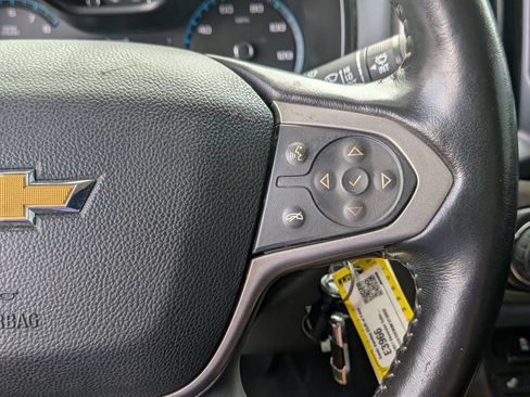 Used 2021 Chevrolet Colorado Z71 w/ Safety Package AWD/4WD image 19
