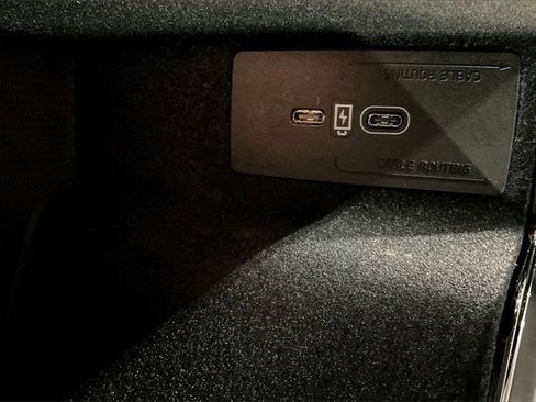 Certified 2023 Volvo XC60 B5 Plus image 32