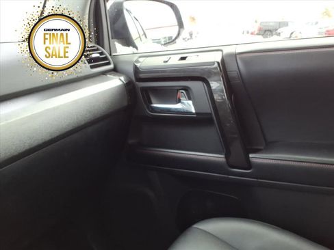 Used 2019 Toyota 4Runner TRD Off-Road Premium image 20