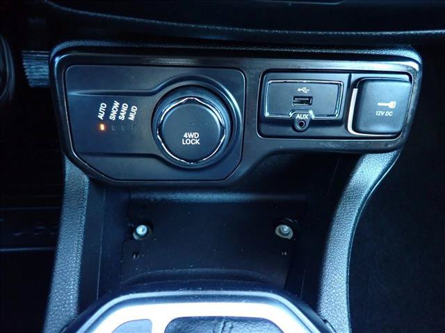 Used 2023 Jeep Renegade Limited AWD/4WD image 19