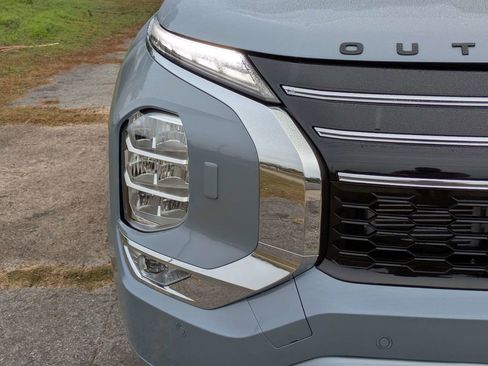 New 2026 Mitsubishi Outlander SEL image 10