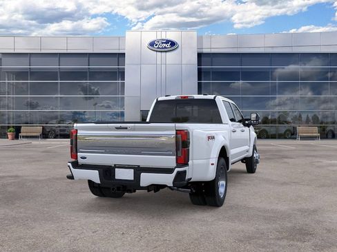New 2025 Ford F450 Platinum w/ Platinum Plus Package AWD/4WD image 8