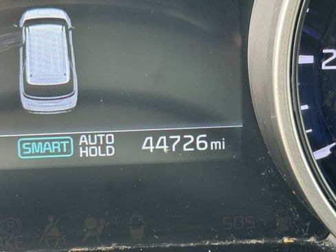 Certified 2024 Kia Carnival LX FWD image 36