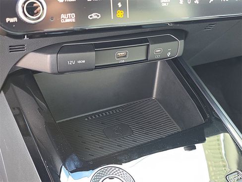 New 2026 Kia Niro EX image 28