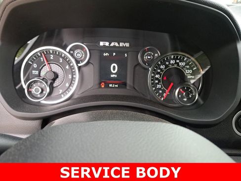 Used 2024 RAM 2500 Tradesman w/ Chrome Appearance Group image 22