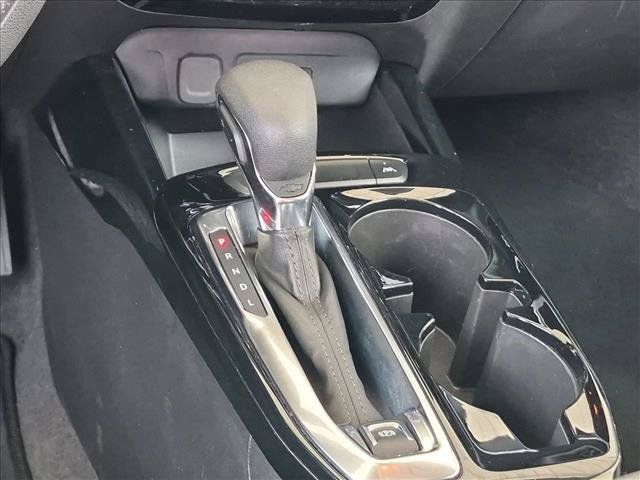 Used 2025 Chevrolet Trax LT FWD image 12