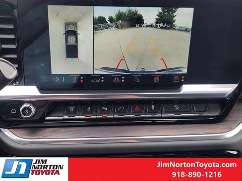 Used 2024 GMC Sierra 2500 SLT w/ SLT Premium Package AWD/4WD image 19