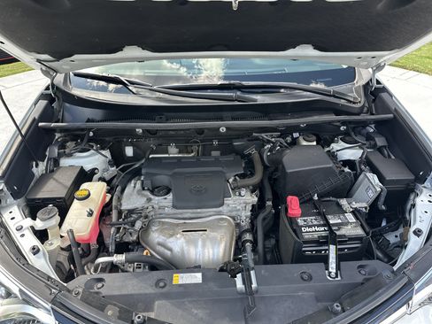 Used 2017 Toyota RAV4 Platinum FWD image 34