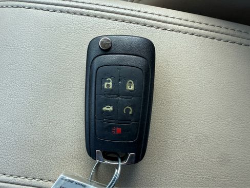 Used 2012 Buick Verano Leather FWD image 30