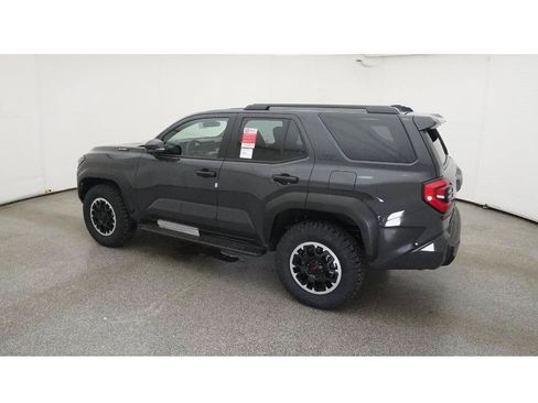 Used 2025 Toyota 4Runner TRD Off-Road AWD/4WD image 4