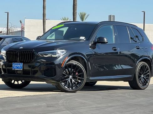 Used 2022 BMW X5 xDrive40i w/ M Sport Package AWD/4WD image 8