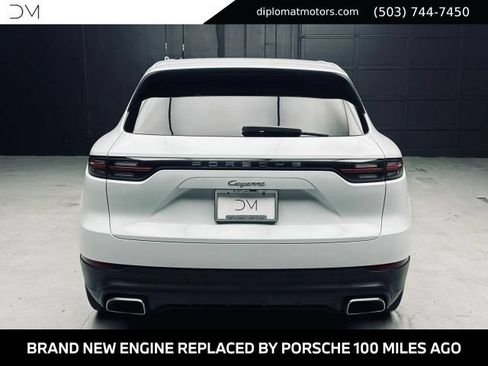 Used 2020 Porsche Cayenne AWD/4WD image 6