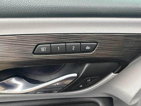 Used 2018 GMC Terrain SLT w/ Preferred Package AWD/4WD image 10