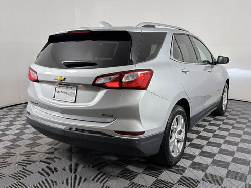 Used 2018 Chevrolet Equinox Premier FWD image 6