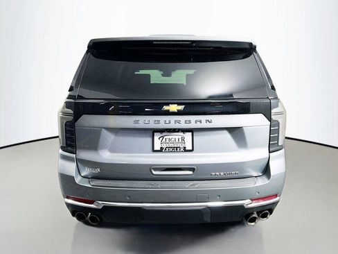 New 2025 Chevrolet Suburban Premier image 6