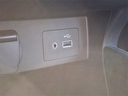 New 2025 Nissan Versa SV w/ Trunk Package image 17