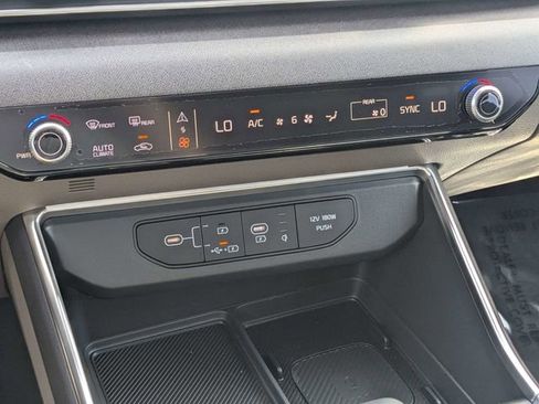 New 2026 Kia Carnival SX FWD image 23