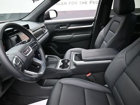 Certified 2026 GMC Terrain Elevation w/ Elevation Premium Package FWD image 16