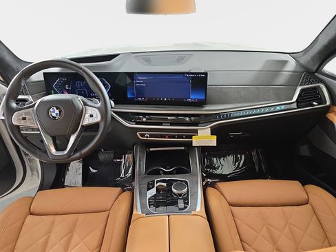 Used 2026 BMW X7 xDrive40i w/ Premium Package AWD/4WD image 14