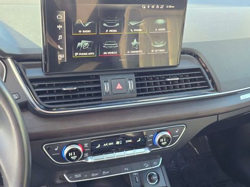 Used 2022 Audi Q5 2.0T Premium w/ Convenience Package image 15