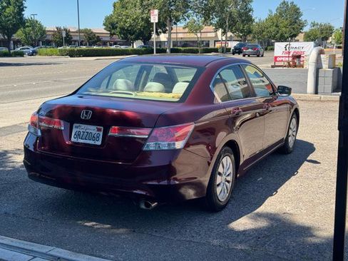 Used 2011 Honda Accord LX image 4