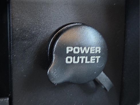 Used 2011 Dodge Dakota Big Horn w/ Utility Group image 17