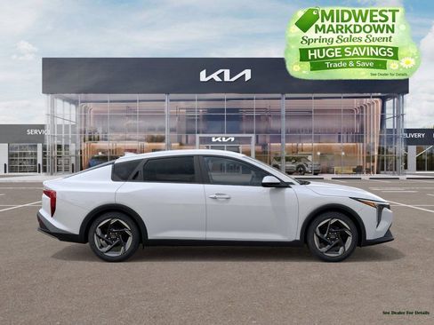 New 2026 Kia K4 EX image 7