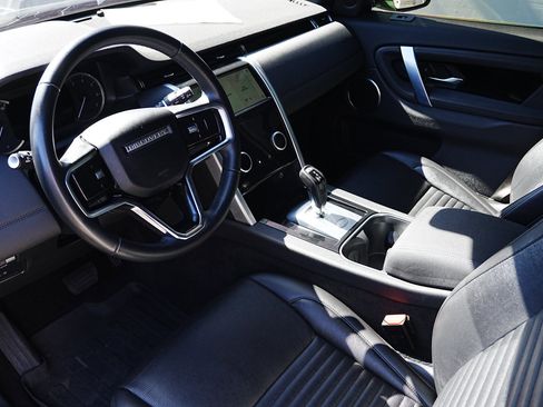 Used 2023 Land Rover Discovery Sport S image 8