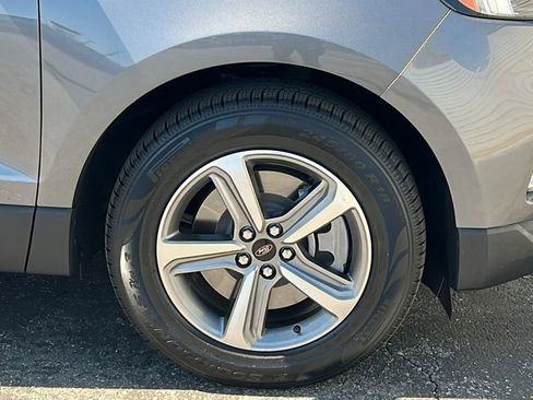 Certified 2024 Ford Edge SEL w/ Convenience Package image 8