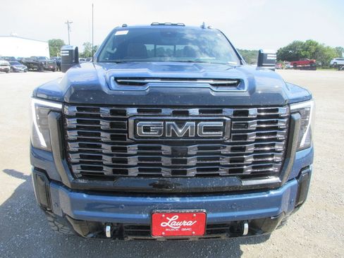 New 2026 GMC Sierra 2500 Denali Ultimate AWD/4WD image 12