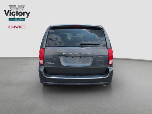 Used 2017 Dodge Grand Caravan SE w/ Power Window Group FWD image 16