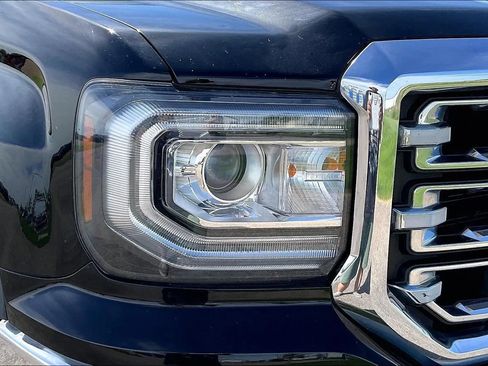 Used 2018 GMC Sierra 1500 SLT w/ SLT Premium Package AWD/4WD image 35