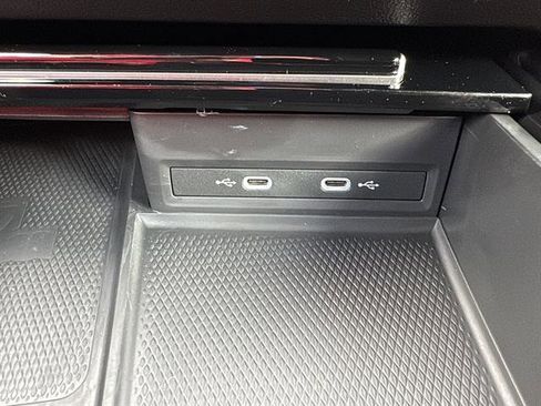 Certified 2024 Volkswagen Atlas Cross Sport SEL R-Line image 26