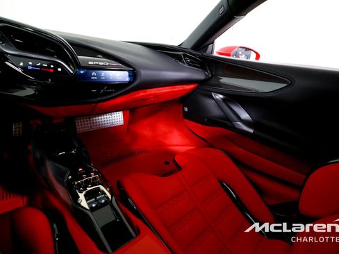 Used 2021 Ferrari SF90 Stradale AWD/4WD image 15
