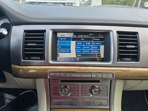 Used 2009 Jaguar XF Supercharged image 7