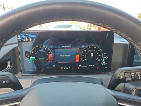 Used 2024 Ford Mustang Convertible image 15