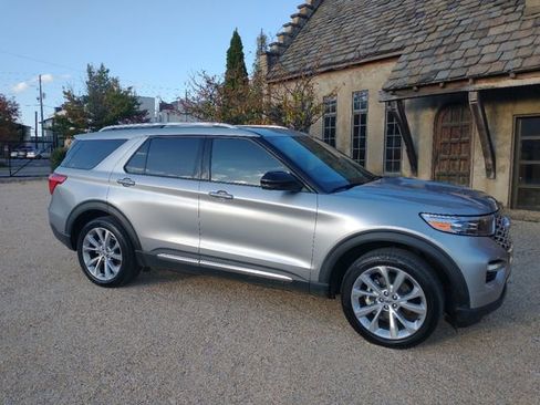 Used 2021 Ford Explorer Platinum w/ Equipment Group 601A image 19