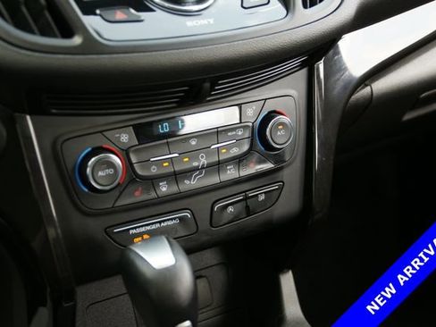 Used 2017 Ford Escape Titanium image 24