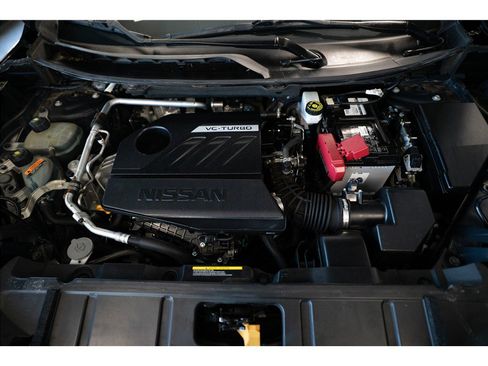 Used 2023 Nissan Rogue SV w/ SV Premium Package FWD image 10