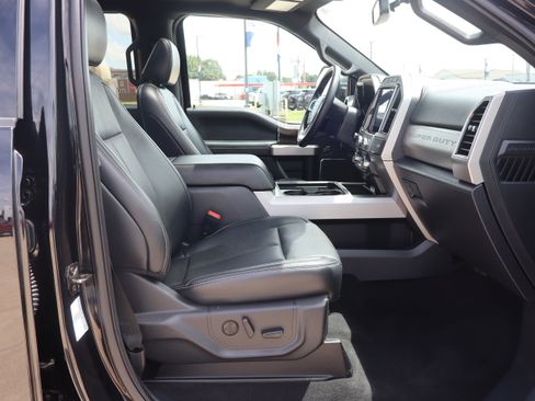 Used 2022 Ford F350 Lariat w/ Lariat Ultimate Package AWD/4WD image 12
