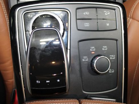 Used 2019 Mercedes-Benz GLE 43 AMG 4MATIC image 55