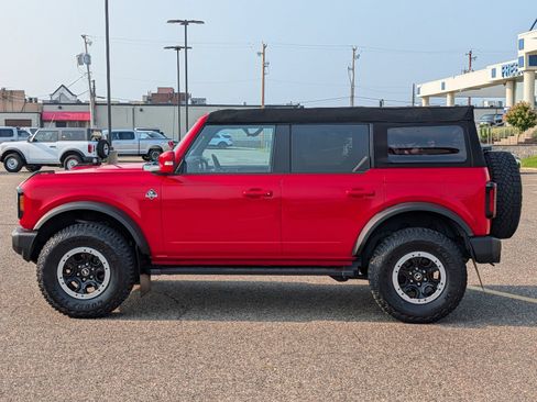 Certified 2023 Ford Bronco Outer Banks w/ Sasquatch Package AWD/4WD image 2