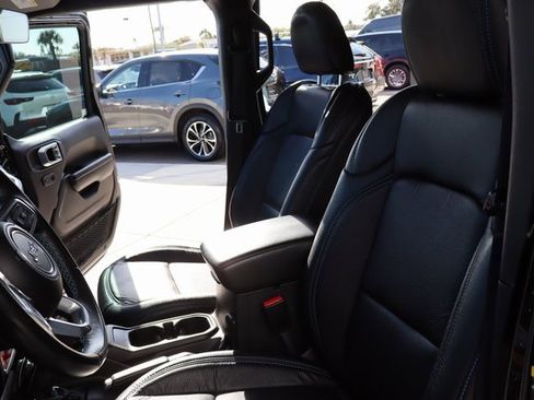 Used 2022 Jeep Wrangler Unlimited Rubicon 4xe w/ Steel Bumper Group image 10